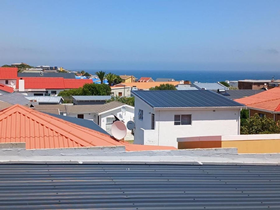 4 Bedroom Property for Sale in De Kelders Western Cape